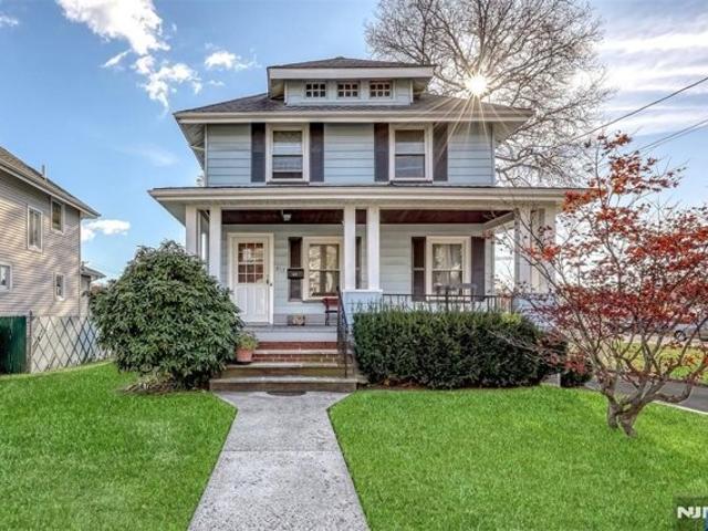 House for sale in Rochelle Park, New Jersey