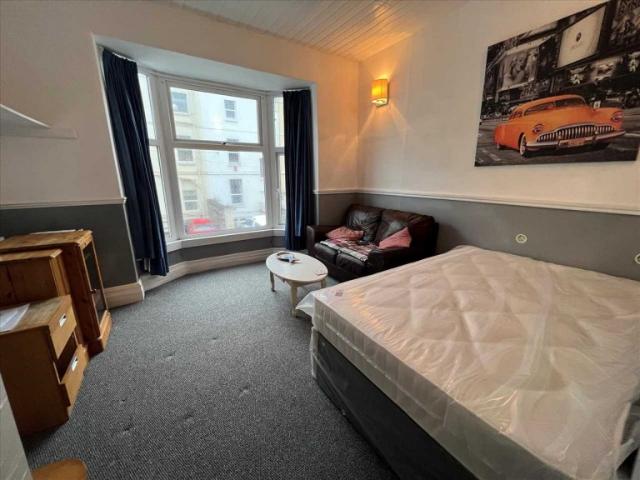 Room for rent in Mount Wise