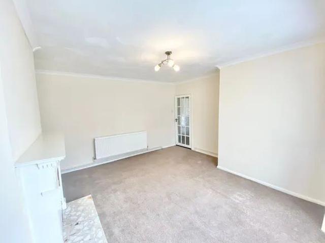 House for rent in Alton Barnes, Essex