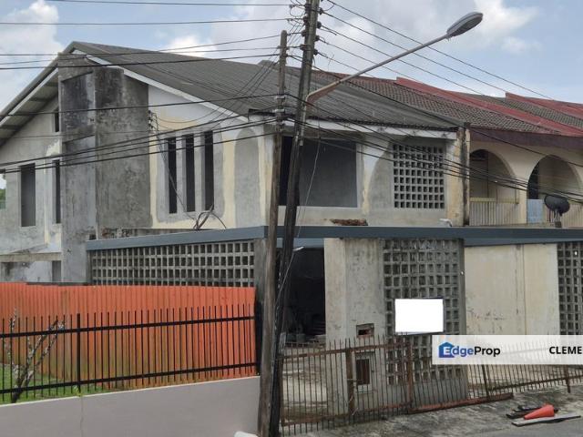 House for sale in Kuching