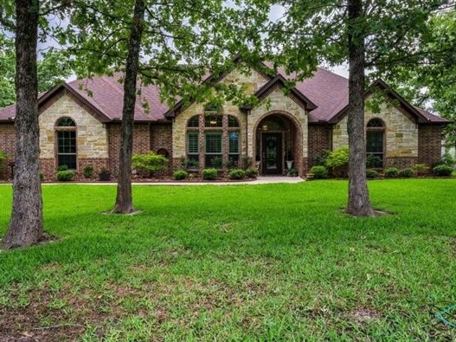 House for sale in Malakoff, Texas