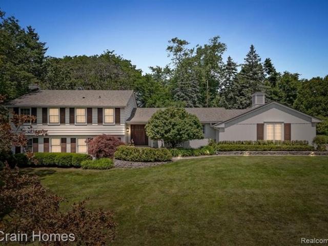 House for sale in Bloomfield Hills