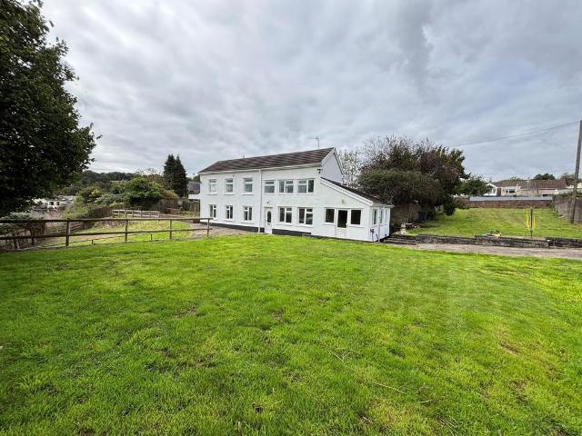 House for rent in Newcastle Higher, Aberkenfig