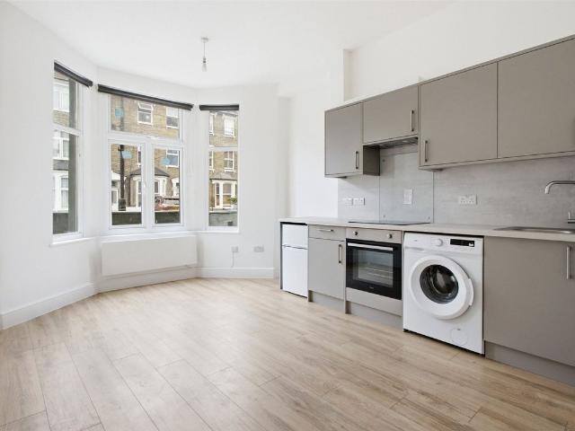 Studio for rent in Finsbury Park, Greater London