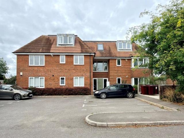 Apartment for rent in Broadbridge, Chichester