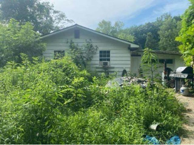 House for sale in Charleston, West Virginia