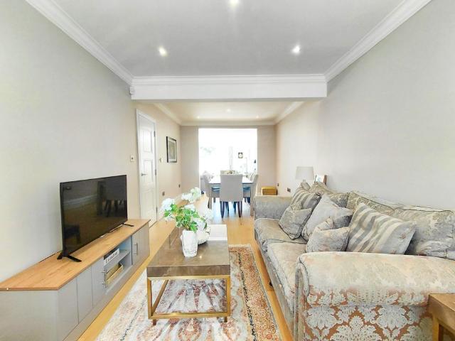 House for rent in London Borough of Ealing, Perivale