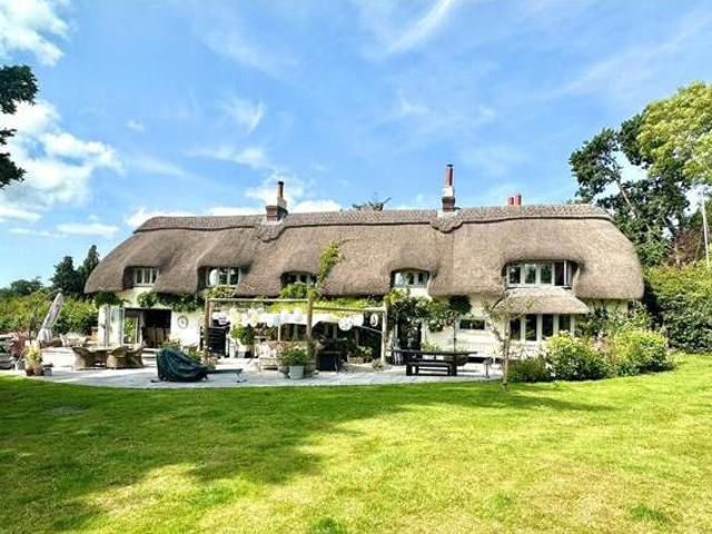 House for sale in Ringwood, New Forest