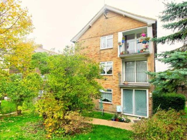 House for sale in Ratton Village, Eastbourne