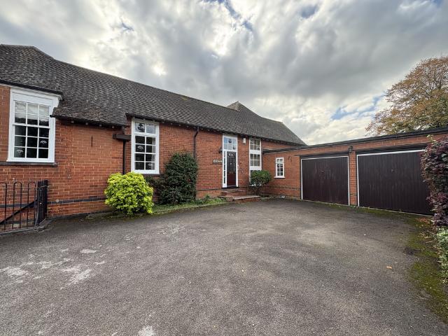 House for rent in Leisure Village, Kettering