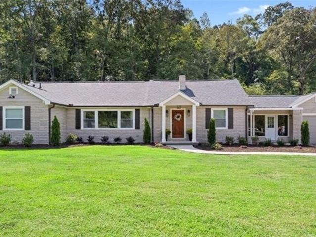 House for sale in Silver Creek, Georgia