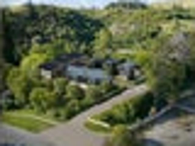 Townhouse for sale in Otakou