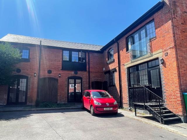 Apartment for rent in Bellevue, Southampton