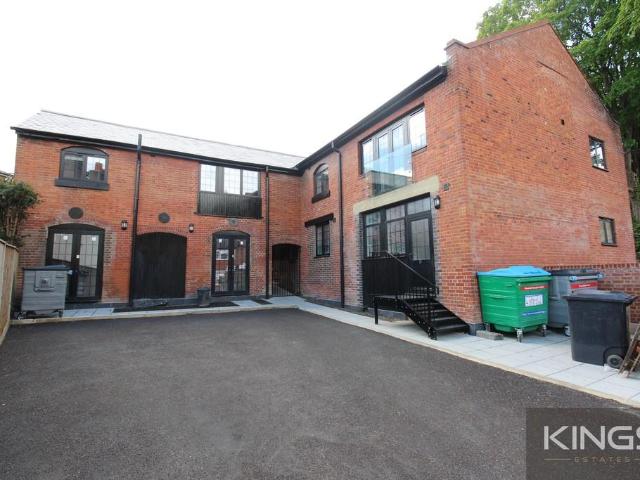 Apartment for rent in Bellevue, Southampton