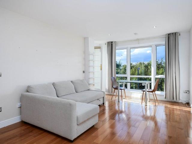 Apartment to rent in Dublin 18, Dundrum