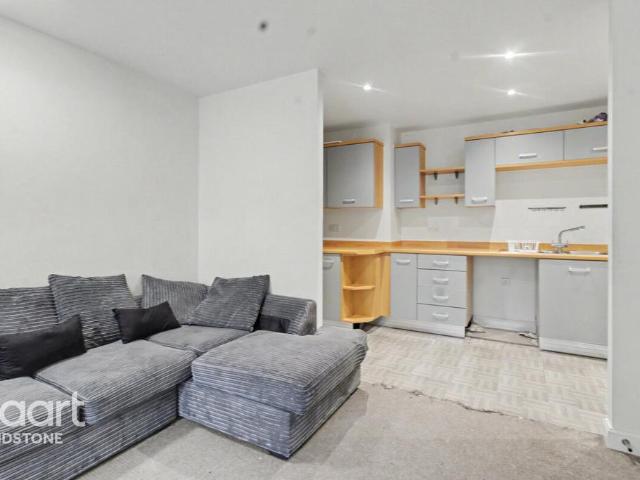 Apartment for rent in Midway, Kent