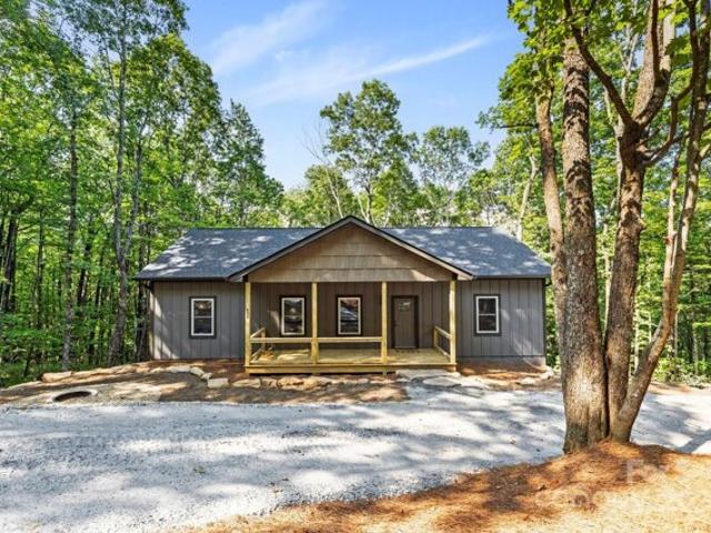 House for sale in Lake Toxaway House for sale in Lake Toxaway