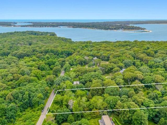 House for sale in Shelter Island