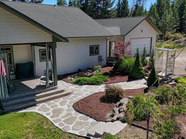 House for sale in Cocolalla, Idaho