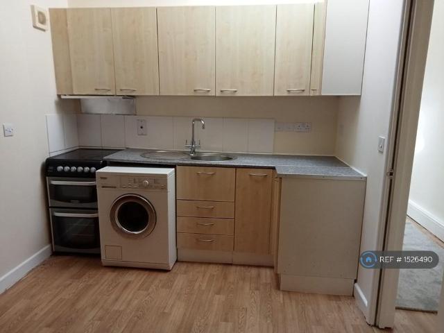 Apartment for rent in Rodbourne, Swindon