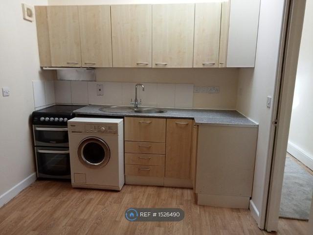 Apartment for rent in Rodbourne, Swindon