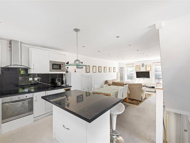 House for rent in Clapham, Greater London