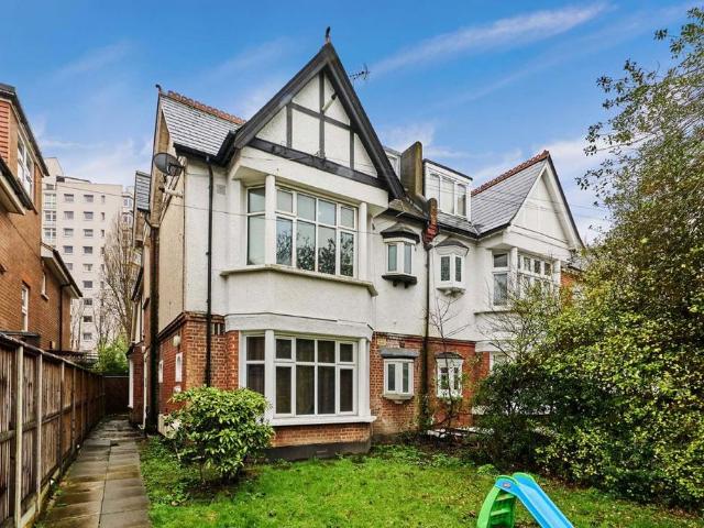 Apartment for rent in Clapham, Greater London