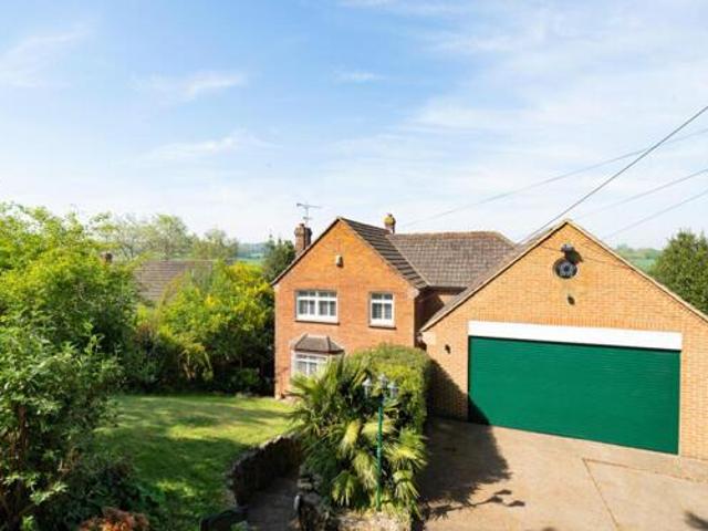 House for sale in Oad Street, Kent