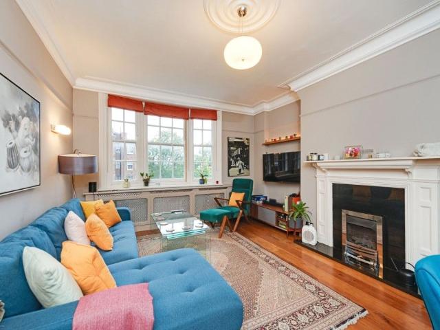 Apartment for rent in St. John's Wood, Greater London