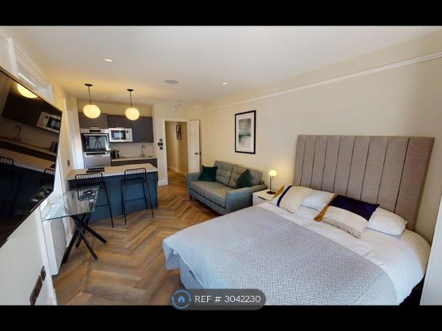 Studio for rent in Chinatown, Calderstones