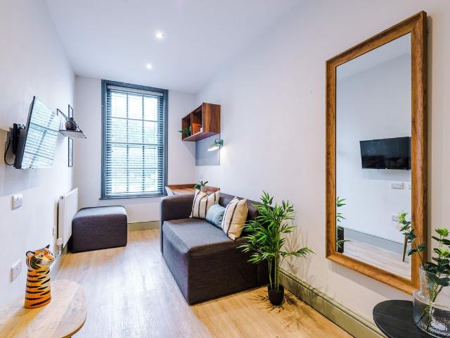Studio for rent in Knowledge Quarter, Liverpool