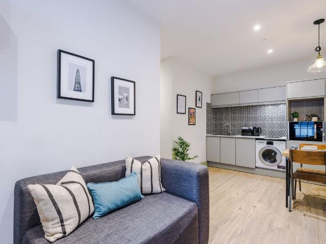 Studio for rent in Knowledge Quarter, Liverpool