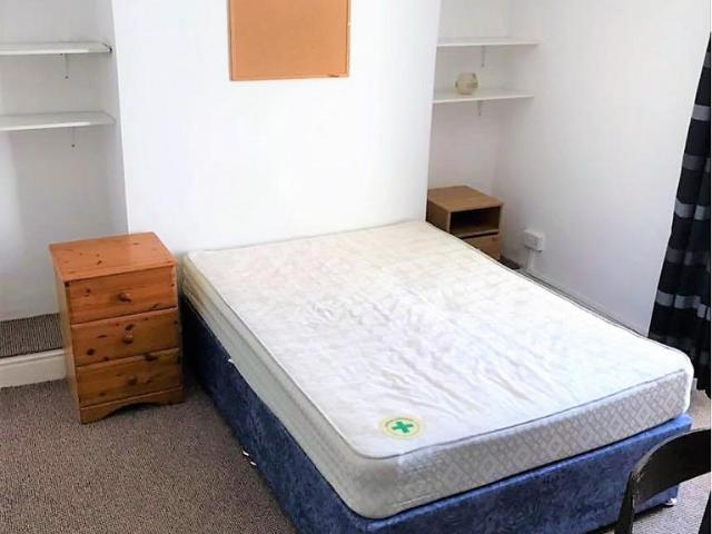 House for rent in Mount Pleasant, Swansea