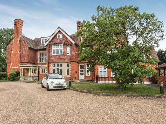 Apartment for rent in Greater London
