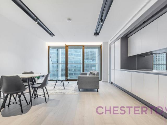 Apartment for rent in Wood Wharf, Greater London