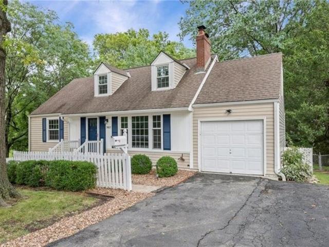 House for sale in Prairie Village