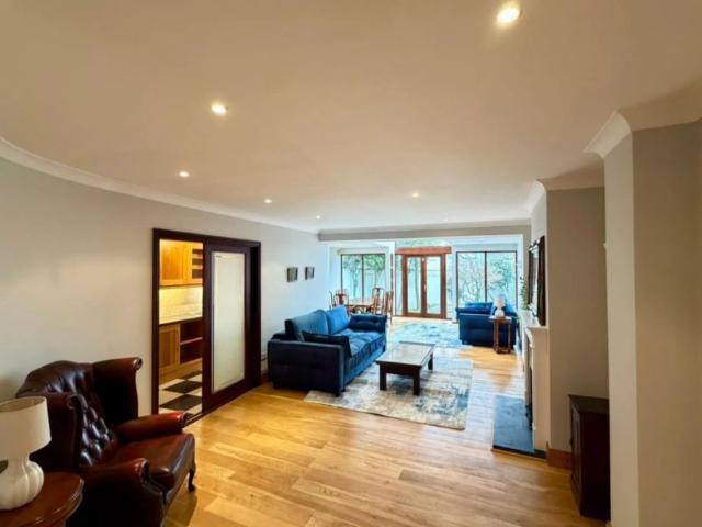 Apartment to rent in Dundrum, North Tipperary