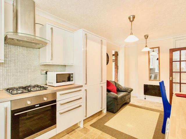 Room for rent in London Borough of Wandsworth, Greater London