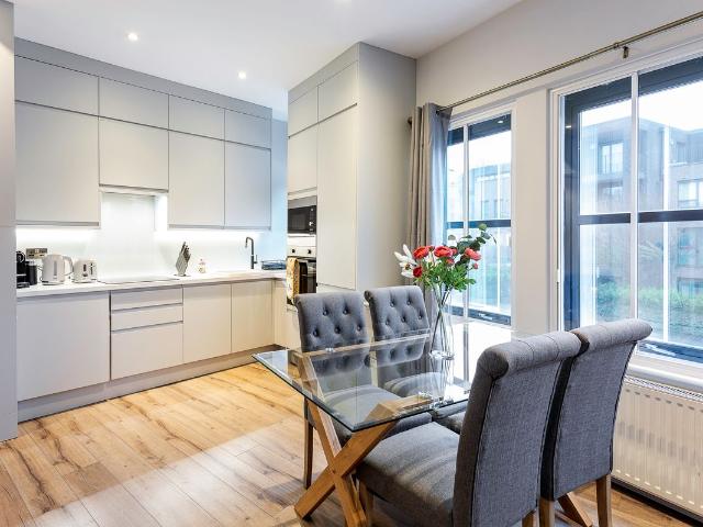 Apartment for rent in Roehampton, Greater London