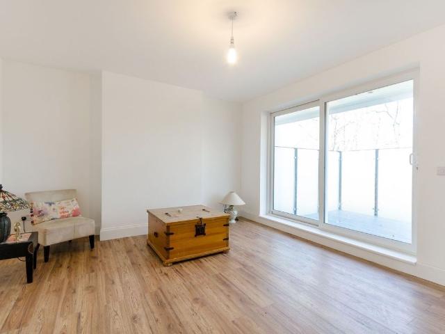 Apartment for rent in Putney Vale, Greater London