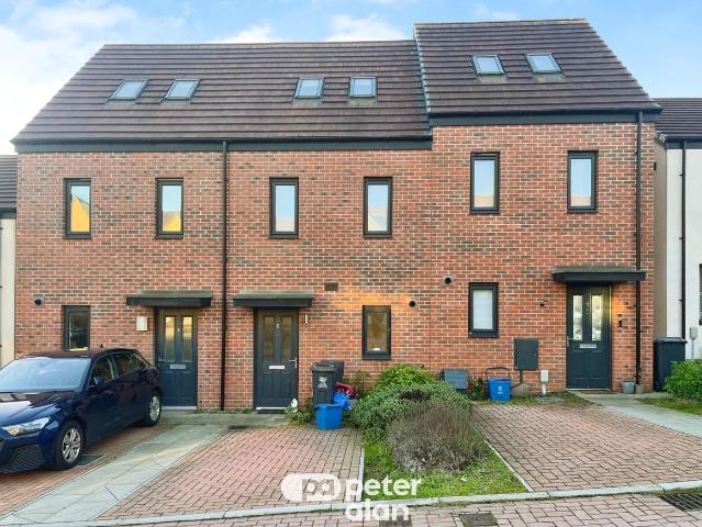Apartment for rent in Old St. Mellons, Falcon Lodge