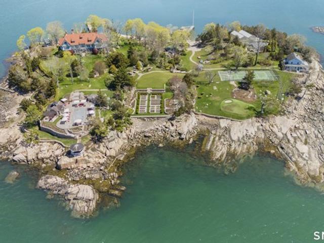 House for sale in Branford, Connecticut