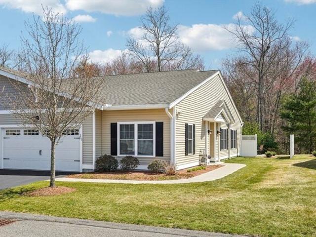 Condo for sale in North Uxbridge, Massachusetts