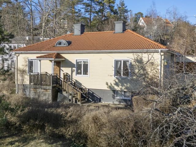 Bostad till salu i Mörtnäs, Stockholm