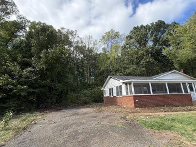 House for sale in Auburn, Warrenton