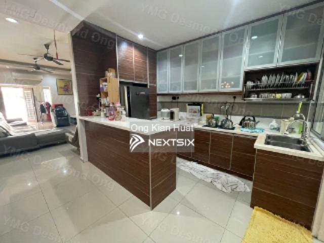 Shop for sale in Johor