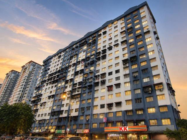 Apartment for sale in Petaling, Damansara Damai