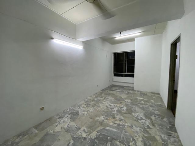 Flat for sale in Kajang, Langat
