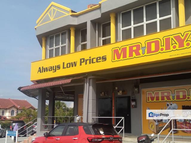 Shop for sale in Tanjong Sepat, Selangor