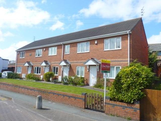 Apartment for rent in Overchurch Hill, Upton